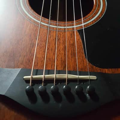 Taylor 324e 2010's - Mahogany imagen 1