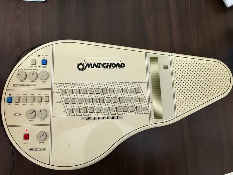 Suzuki OM-27 Omnichord 1981 - Ivory image 1