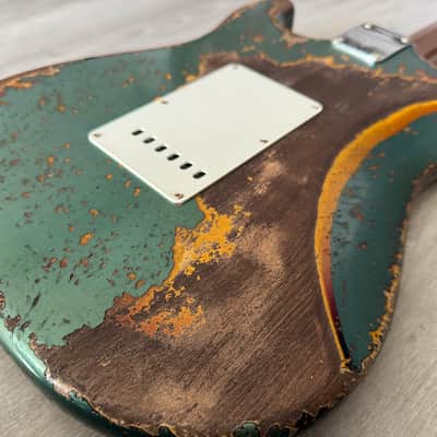 Fender Custom Shop Limited Roasted 1961 Stratocaster Super Heavy Relic - Aged Sherwood Green Metallic over 3 Color Sunburst image 13
