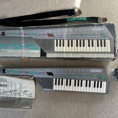 Yamaha SHS-10S Keytar with custom hard case