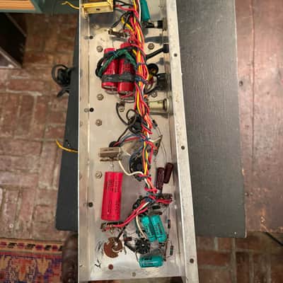 Airline Montgomery Wards Silvertone Chassis complete w transformers guitar amp 9006 image 3
