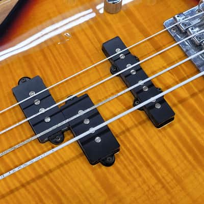 Ibanez Gio GSR200FM 4-String Bass Three Tone Sunburst image 8