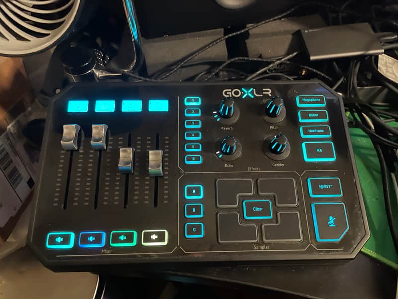 TC Helicon GoXLR USB Streaming Mixer Black image 1