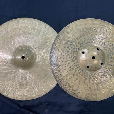 Paiste Signature Traditionals 14" Medium Light Hi-Hat Pair Modified image 1