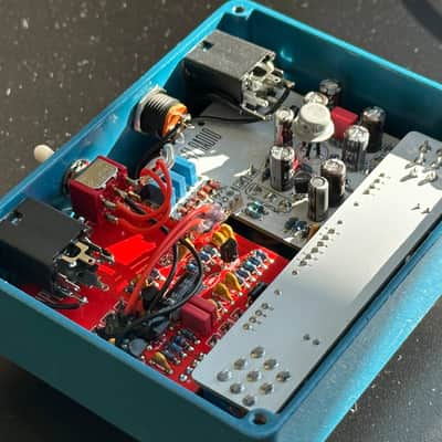 Zephyr FX (Coffeeshop) Lo-Fi Radio + Imperial War 2021 - Blue image 2