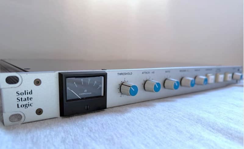 Solid State Logic XLogic G Series 1U Stereo Compressor 2014 - 2021 - Silver image 1