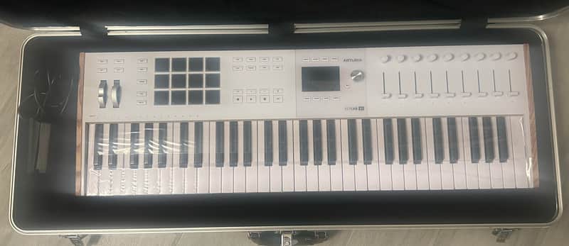 KeyLab 61 MK3 MIDI Controller *BRAND NEW* image 1