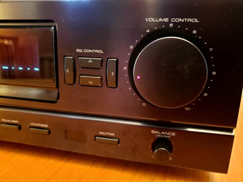 Kenwood Flagship Spectrum Series KA-892 Integrated Amplifier 120
