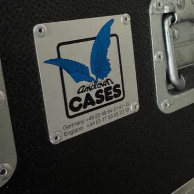 Midas Venice 160 + FLIGHTCASE 16-Channel racked in an Amptown flightcase image 9