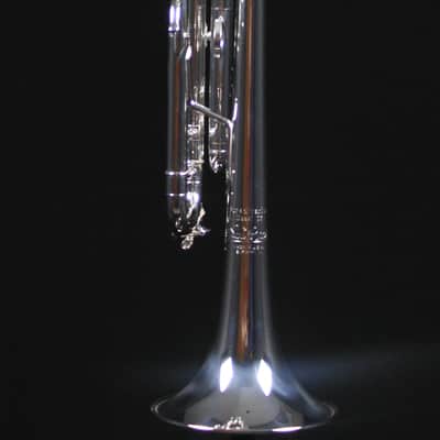 Bach Stradivarius 180S37 Professional Bb Trumpet (Silver Plated) image 9