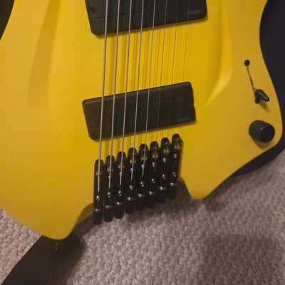 Aristides H/08R - Yellow image 2