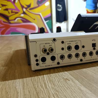 Akai MPC2500SE Special Edition image 10