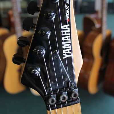 Yamaha RGX 211M Blue Sparkle | Reverb