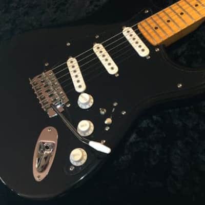 David Gilmour Black Strat-style Electric Guitar *PRICE DROP* - *w/ CUSTOM SHOP DECAL* - Excellent Condition image 4