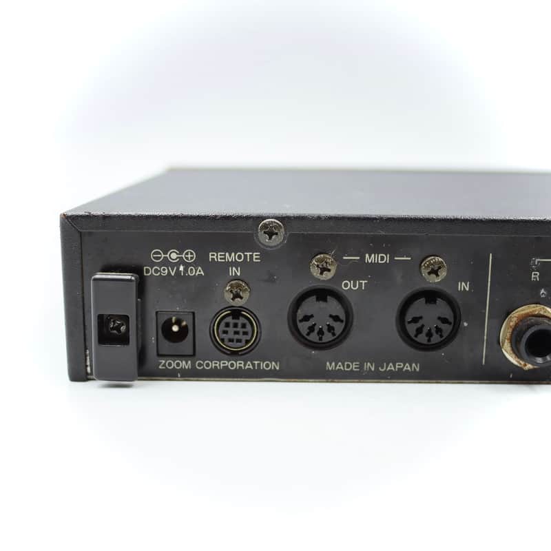 Zoom 9050 Advanced Instrument Effects Processor With Power Supply