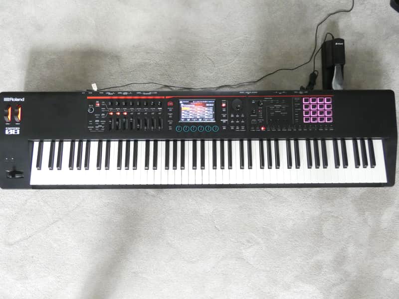 [Ex-display] Roland FANTOM-08 88-Key Workstation Keyboard + free sustain pedal image 1