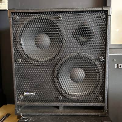 Avatar 2 x 12 4 Ohm Bass Cabinet image 1