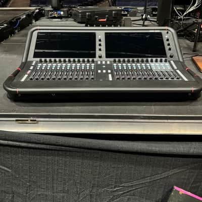 Allen & Heath Avantis Digital Mixing Console w/Dante card, 3 dx168 stage boxes image 5