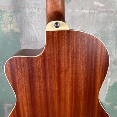 Alvarez Regent Series RC26HCE Hybrid Acoustic Electric Guitar - Natural image 11