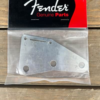 Fender vintage Strat Under Pickguard Electronics Cavity Shield 0019640049    [DQ7]