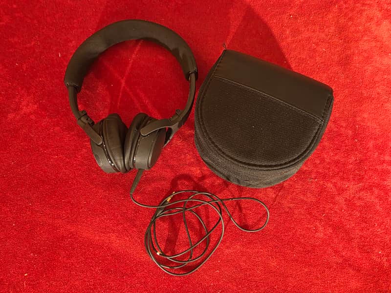 Bose Soundlink Wireless On-Ear Headphones w/ Carrying Case image 1