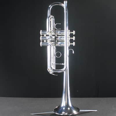 Yamaha Custom Xeno "Chicago" Series YTR-9445CHSIII Professional C Trumpet image 2