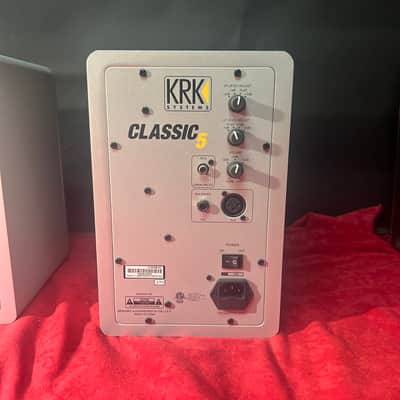 KRK Classic 5 2-Way 5" Active Studio Monitors (Pair) 2020 - 2021 - Black image 8