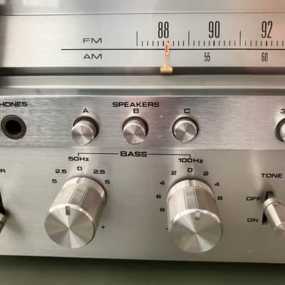 Pioneer SX-1050 120-Watt Stereo Solid-State Receiver 1976 - 1978 - Silver image 4