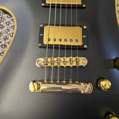 BC RICH MOCKINGBIRD PRO X WITH HET SET AND CASE image 4
