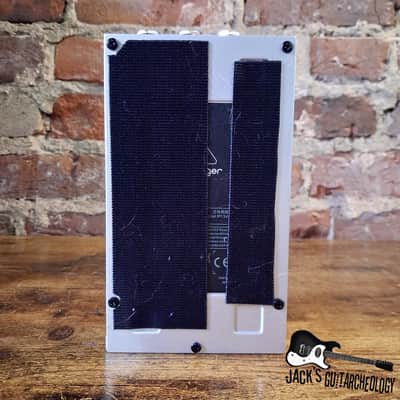 Behringer Octave Divider - Analog Octave Divider and Ringer Effects Pedal w/ Box *USED* (2020s - Silver) image 4