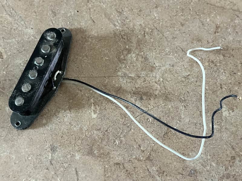 1976 Fender Stratocaster guitar pickup image 1