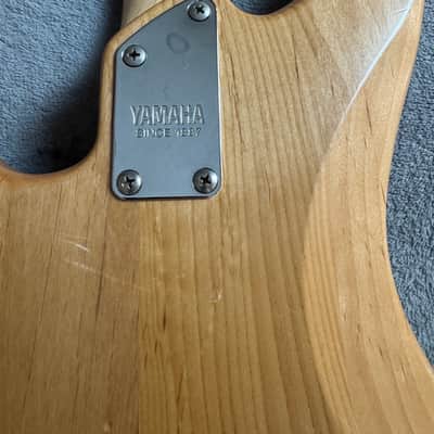 Yamaha RBX250 4-String Electric Bass Natural Finish w/ Rosewood Fingerboard image 5