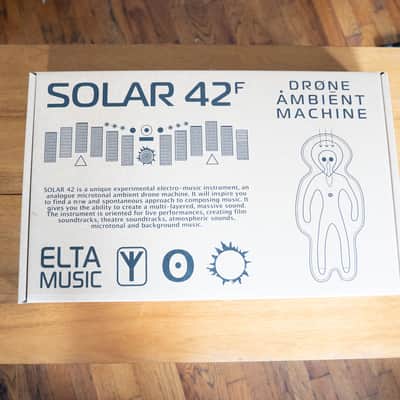 Elta Music Solar 42F (with case & all accessories) - White image 5