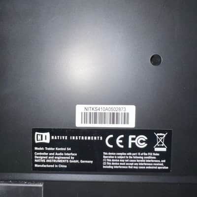 Native Instruments Traktor Kontrol S4 MK1 DJ Controller Midi Turntable READ image 5