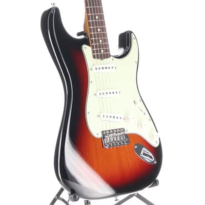 Fender Vintera II '60s Stratocaster, 3-Color Sunburst, Stage Ready (P10)(14480) (14480) image 2