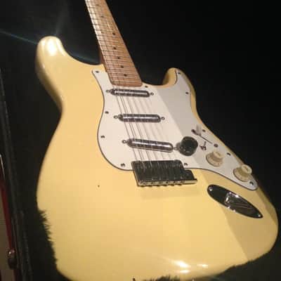 Fender American Stratocaster SSS 1996 Banana image 2