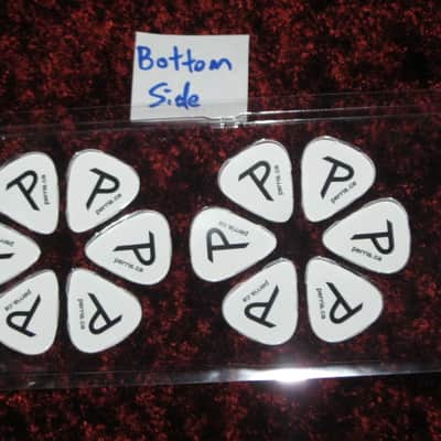 new in package (old stock) A+ Perri's Leather Ltd. / Perri's 12 Pack Of Pink Floyd Guitar Picks - Med Gauge - Celluloid Plastic, 351 shape - but slightly curved (LP12-PF1) LP12PF1 image 15