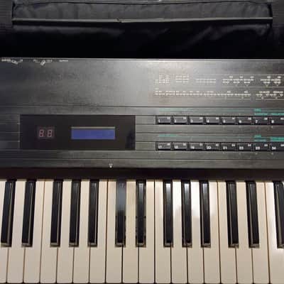 🎹 Yamaha DX7s | Ryuichi Sakamoto Patches & Factory Patches / Blue LED Display / Battery Holder / Serviced with Soft Case image 4
