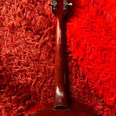 Guild F-30 Aragon 1960’s - Sunburst image 8