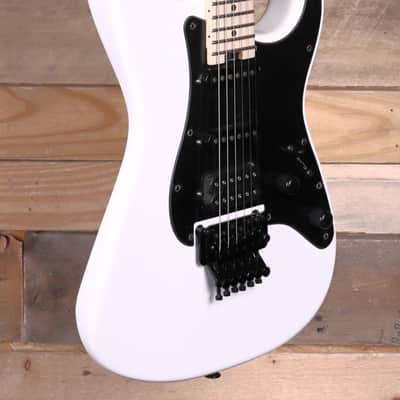 Jackson USA Signature Adrian Smith San Dimas SDM Snow White w/ Case image 2