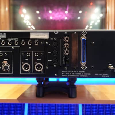 Akai S3000 MIDI Stereo Digital Sampler image 9