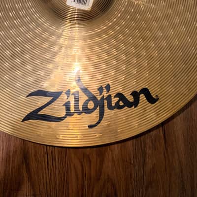 Zildjian 18 inch medium thin crash - Traditional image 4