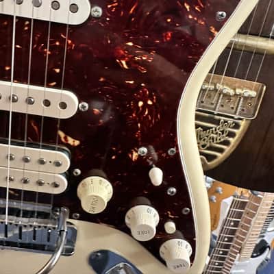 Fender American Deluxe FAT Stratocaster HSS 3-Color Sunburst 2013 image 12
