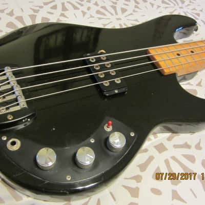 G&L L-1000 Black 1981