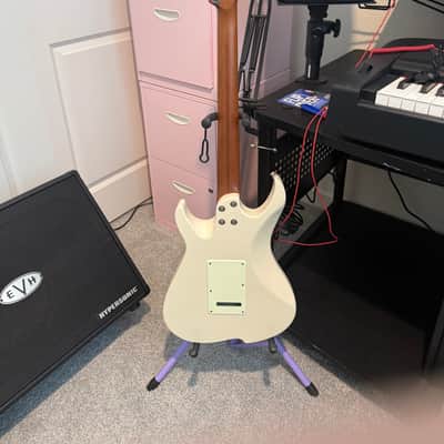 VOLA OZ RMN VW in Vintage white with Gig Bag image 6