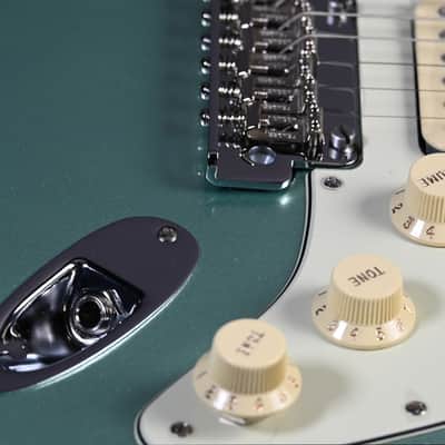Fender Stratocaster American Pro II HSS MN Mystic Surf Green image 8