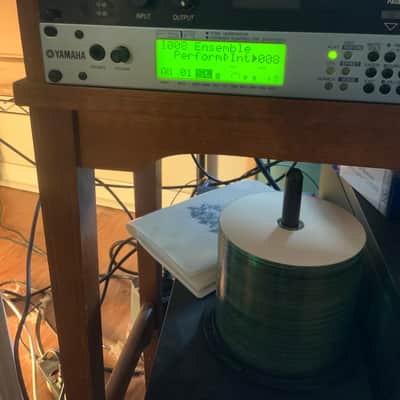 Yamaha FS1R FM Tone Generator 1998 - Silver image 2