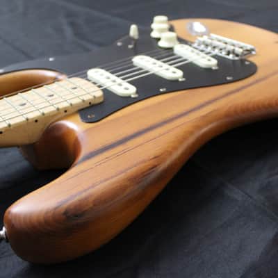 Amazing Fender LE Exotic Collection American Vintage '59 Pine Stratocaster 2017 - Natural image 8