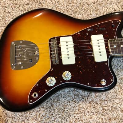 Fender American Vintage '65 Jazzmaster 2013 - 2017 - 3-Color Sunburst image 2