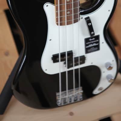 Fender Vintera III Late '60s Precision Bass 2025 - Present - Black image 6
